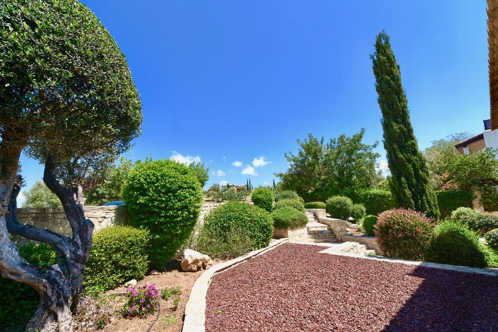 4 Bedroom Villa Helidoni With Private Infinity Pool, Aphrodite Hills Resort Kouklia Exterior foto