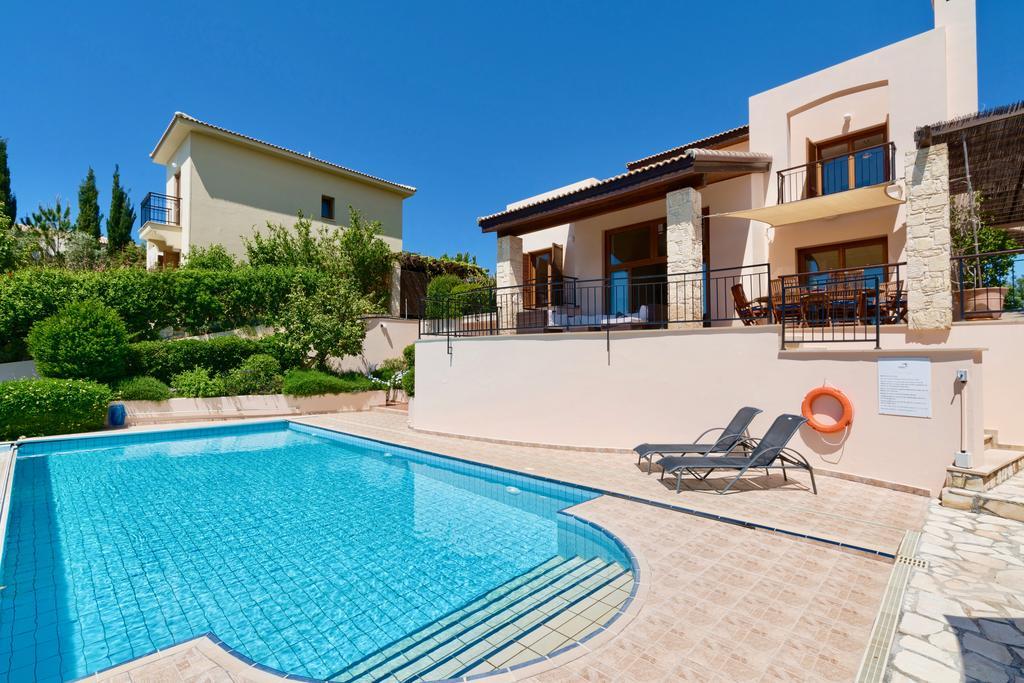 4 Bedroom Villa Helidoni With Private Infinity Pool, Aphrodite Hills Resort Kouklia Exterior foto